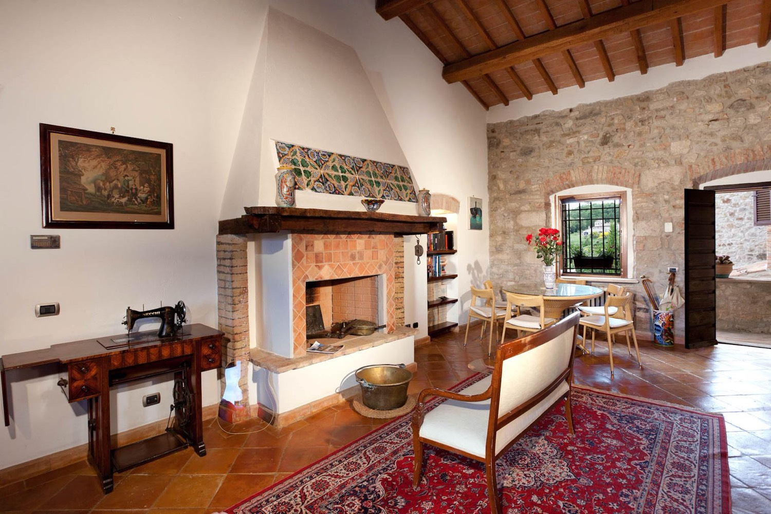 The Greater Villa — Entrance sitting room